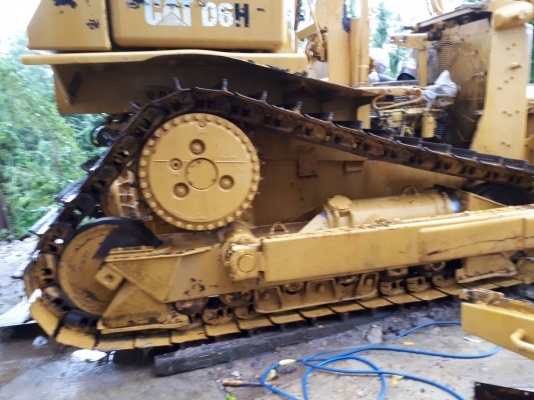 ขาย!! >>> CAT D6H พร้อมใช้งาน 990,000 บาท <<< เบอร์ติดต่อ 098-7155789 086-4631102