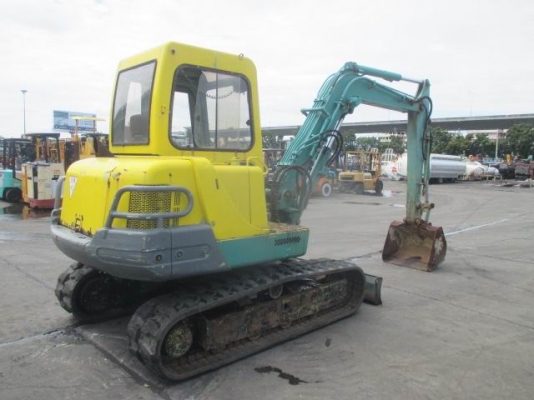 ขายรถขุดเครื่อง4สูบ.0815667535