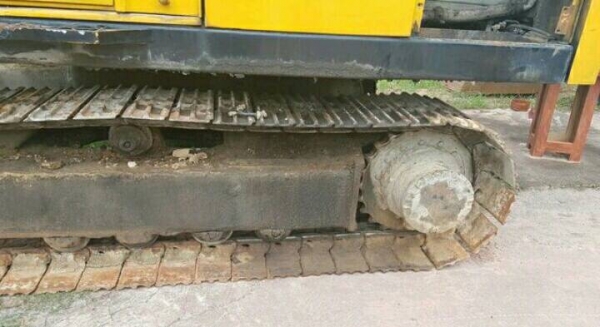 ขาย!! >>> Komatsu Pc120 รุ่น 1 360,000บาท <<< เบอร์ติดต่อ 098-7155789 086-4631102