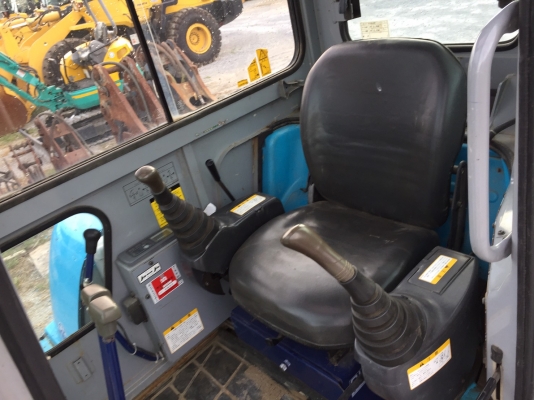 HITACHI EX40U ขนาด 4ตัน สวยงามมากๆ โทร.090-986-2521 อ๊อบ