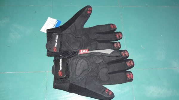 ขายถุงมือช่างงานนอก ไซเล็กงานดี เหมาะใช้งาน ขายถุงมือช่างงานนอก ไซเล็กงานดี เหมาะใช้งาน