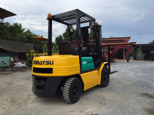 ขาย ฟอร์คลิฟท์ KOMATSU 2.5 ตัน เสาสูง 4.50 เมตร ญี่ปุ่นแท้ โทร.090-986-2521 อ๊อบ