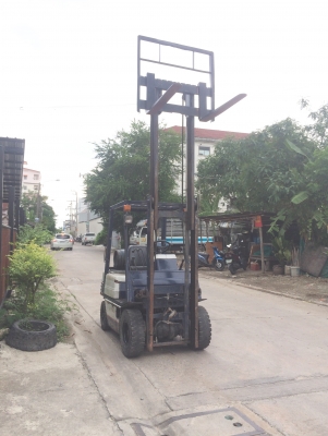 ขายรถยกโฟร์คลิฟท์โคมัสสุ 1.5ตัน 3เมตร