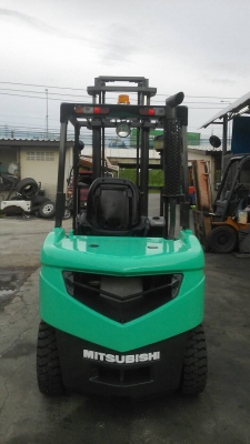ขาย. โฟรคลิฟท์   มิตซูบิชิ แกนเดีย 3. ตัน เครื่องดีเซล