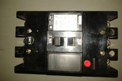 เบรคเกอร์