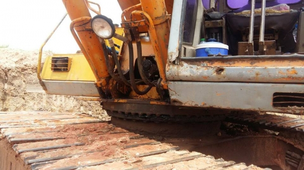 ขายรถขุดแบ็คโค SK907 โกเบลโก้200-2ทำงานเร็วไม่โหลดช่วงล่างดีเอวดี บูมสวยเครื่องเดิมปั๊มK3V