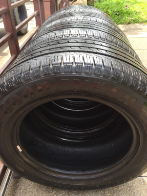 ยาง Goodyear 265 60 18 ปลายปี16 ดอกเต็ม ใช้ยาว ราคาไม่แพง ยาง Goodyear 265 60 18 ปลายปี16 ดอกเต็ม ใช้ยาว ราคาไม่แพง