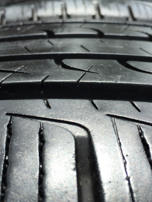 ยาง Goodyear 265 60 18 ปลายปี16 ดอกเต็ม ใช้ยาว ราคาไม่แพง ยาง Goodyear 265 60 18 ปลายปี16 ดอกเต็ม ใช้ยาว ราคาไม่แพง