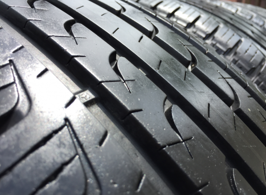 ยาง Goodyear 265 60 18 ปลายปี16 ดอกเต็ม ใช้ยาว ราคาไม่แพง ยาง Goodyear 265 60 18 ปลายปี16 ดอกเต็ม ใช้ยาว ราคาไม่แพง