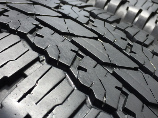 ยาง Bridgestone 265 65 17 ปี16 ดอกเต็ม ใช้ยาว ราคาไม่แพง