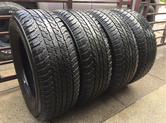 ยาง Yokohama 265 65 17 กลางปี15 ดอกเต็ม ใช้ยาว ราคาไม่แพง