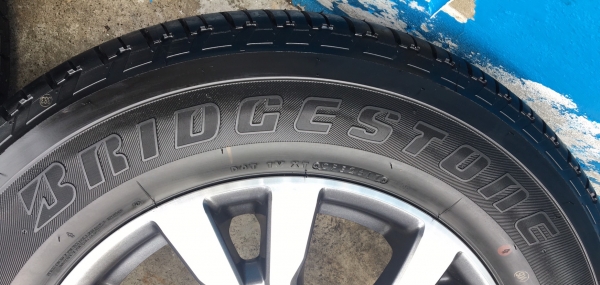 แม็กป้ายแดง New ford ranger wildtrak ขอบ18 พร้อมยางป้ายแดง Bridgestone 265-60-18 ปี17