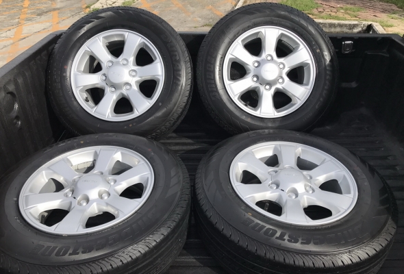 ล้อแม็กป้ายแดง ISUZU Blue Power ขอบ 16 พร้อมยางใหม่ป้ายแดง 215-70-16 ปี17