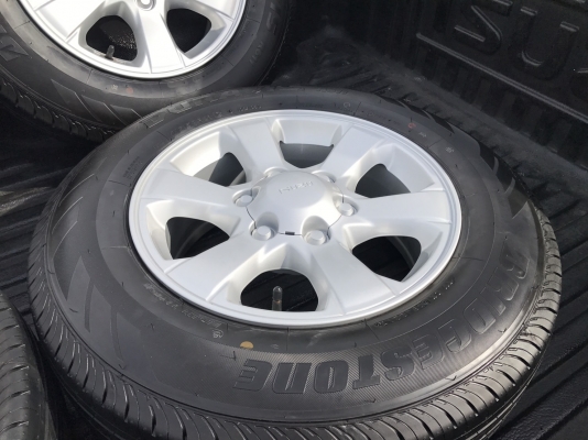 ล้อแม็กป้ายแดง ISUZU Blue Power ขอบ 16 พร้อมยางใหม่ป้ายแดง 215-70-16 ปี17