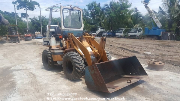 FROM JAPAN*รถตักล้อยาง LOADER KOMATSU WA30-2 ขับเคลื่อน 2เพลา,เลี้ยวเอว ,เครื่องยนต์KOMATSU -3D84 ,ราคาเพียง 260,000 บาท สนใจติดต่อ 0819337688