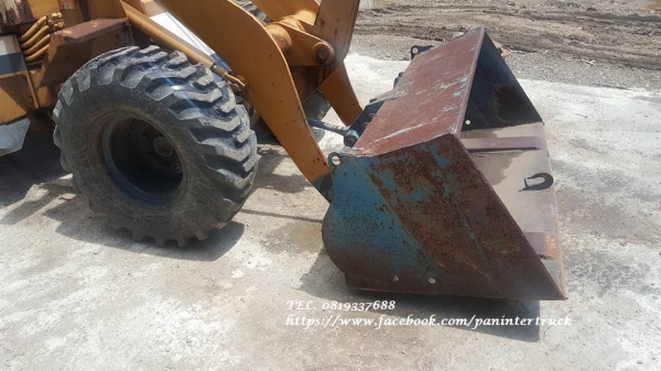 FROM JAPAN*รถตักล้อยาง LOADER KOMATSU WA30-2 ขับเคลื่อน 2เพลา,เลี้ยวเอว ,เครื่องยนต์KOMATSU -3D84 ,ราคาเพียง 260,000 บาท สนใจติดต่อ 0819337688