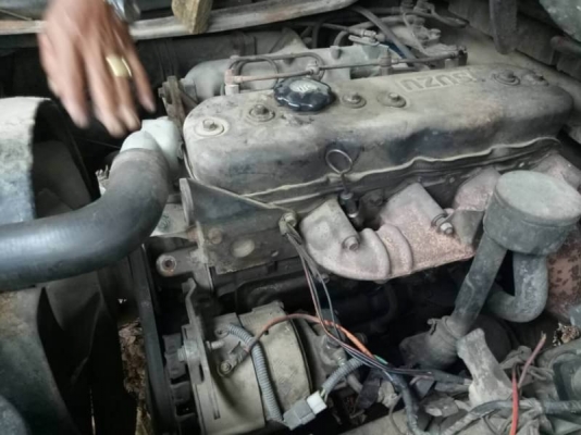 ขาย 155,000 บาท ISUZU TLD56 รถนักเรียน เครื่อง 4BC2-100 แรง หัวบาง ยางดี คัสชีสวย เอกสารเล่มทะเบียน  รถอยู่ จ.ร้อยเอ็ด โทร&amp;ไอดีไลน์ 0610710295