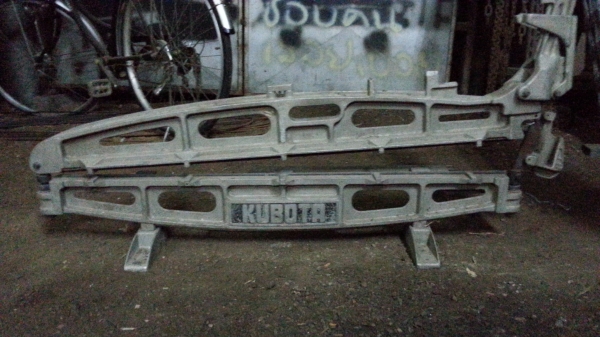 ขายแท่นตัดแผ่นยาง kubota เก่าญี่ปุ่นสภาพดี 6,500