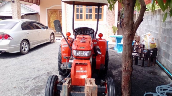 krt140 ไม่มีดันหน้า  มีผาลหลัง ล้อเหล็ก  เล่มทะเบียนพร้อม