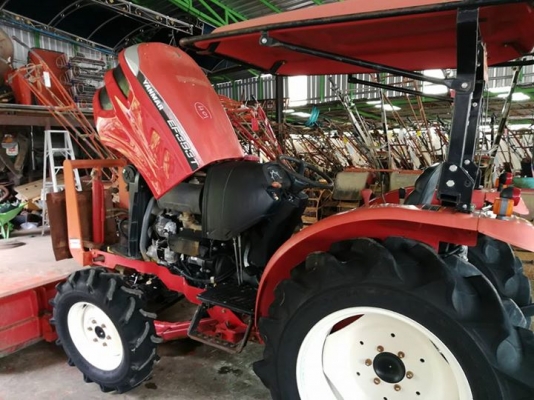 ยันร์ม่า EF393T 4 WD ใบมีดดันหน้า ผานหลัง  พร้อมใช้งาน..จัดส่งฟรี