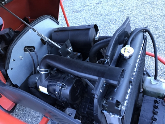 ขายคูโบต้าB2140 โครงกันอ้อย+โรตารี่80 เล่มพร้อม สวยๆเดิมๆ ใช้งานน้อย 103 ชั่วโมง โทร 0872016577