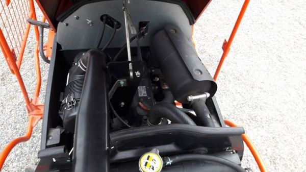 ขายคูโบต้าB2140 โครงกันอ้อย+โรตารี่80 เล่มพร้อม สวยๆเดิมๆ ใช้งานน้อย 103 ชั่วโมง โทร 0872016577