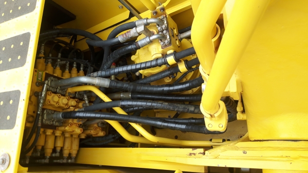 รถสวยพร้อมใช้งาน  KOMATSU  PC200-8MO