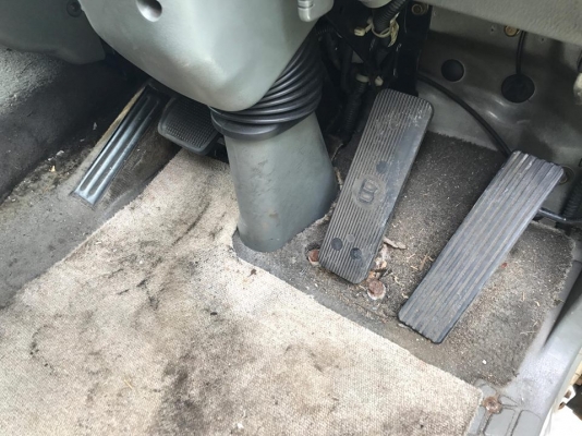 ขายหัวเก๋ง MITSUBISHI FUSO 627/628 นำเข้าจากญึ่ปุ่น100\% ราคาถูกๆ สภาพสวยๆมาก สนใจติดต่อ 094-995-6265