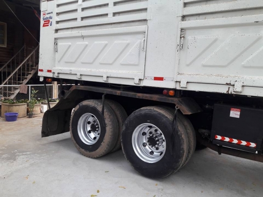 Hino 320 แรง ปี 49 กระบะดัมพ์สามมิตร มีระบบลากพ่วง พร้อมใช้งาน