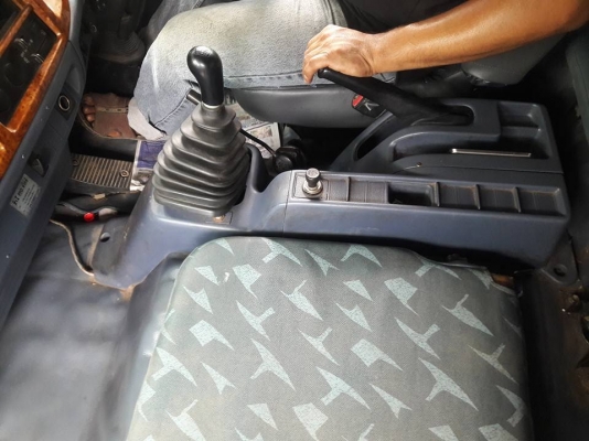 Hino 320 แรง ปี 49 กระบะดัมพ์สามมิตร มีระบบลากพ่วง พร้อมใช้งาน