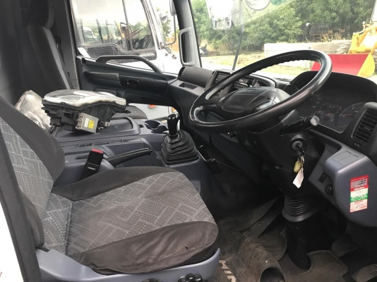 ขายหัวเก๋ง HINO Mega นำเข้าจากญึ่ปุ่น100\% ราคาถูกๆ สภาพสวยๆมาก สนใจติดต่อ 094-995-6265