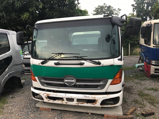 ขายหัวเก๋ง HINO Mega นำเข้าจากญึ่ปุ่น100\% ราคาถูกๆ สภาพสวยๆมาก สนใจติดต่อ 094-995-6265