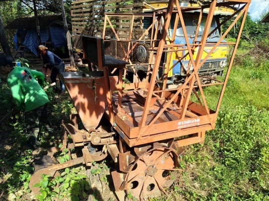 ขายเครื่องปลูกอ้อยร่องคู่