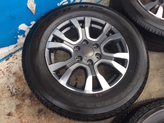แม็กป้ายแดง New ford ranger wildtrak ขอบ18 พร้อมยางป้ายแดง Bridgestone 265-60-18 ปี17
