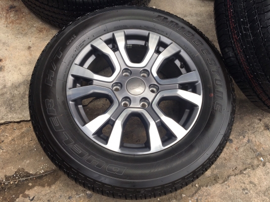 แม็กป้ายแดง New ford ranger wildtrak ขอบ18 พร้อมยางป้ายแดง Bridgestone 265-60-18 ปี17