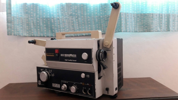 ขายเครื่องฉายหนัง 8 มม.สองเครื่องถูกๆครับ ขายเครื่องฉายหนัง 8 มม.สองเครื่องถูกๆครับ