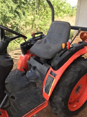 ขายรถไถคูโบต้าB2420ตัวเปล่าสภาพเดิมๆคับ ราคา165,000บาทคับ