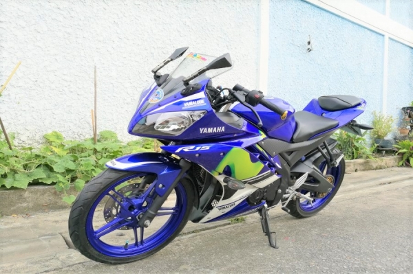 R15 2016 ลาย moto gp รถบ้านแท้ มือเดียว เล่มชุดโอนครบ ภาษีไม่ขาด