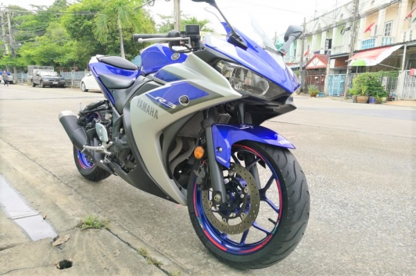 R3 2015 วิ่ง2000โล รถบ้านมือเดียว สด-ผ่อน รูดบัตรได้ R3 2015 วิ่ง2000โล รถบ้านมือเดียว สด-ผ่อน รูดบัตรได้