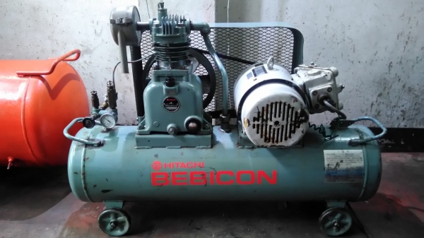 **ขายถูกๆ ปั้มลมมือสองจากญี่ปุ่น** HITACHI-BEBICON 2 แรง ถัง 70 ลิตร ทดสอบเรียบร้อย ทุกระบบทำงานได้ดีมากๆ นิ่งๆเงียบๆพร้อมใช้งานครับ