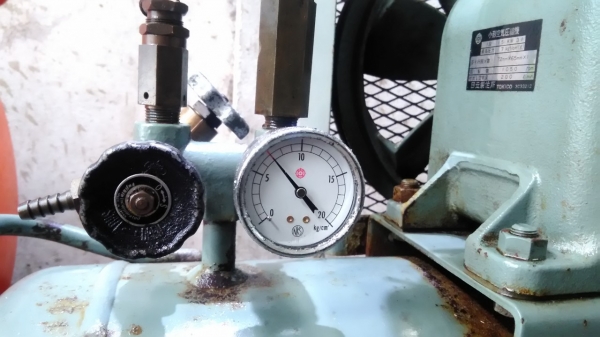 **ขายถูกๆ ปั้มลมมือสองจากญี่ปุ่น** HITACHI-BEBICON 2 แรง ถัง 70 ลิตร ทดสอบเรียบร้อย ทุกระบบทำงานได้ดีมากๆ นิ่งๆเงียบๆพร้อมใช้งานครับ **ขายถูกๆ ปั้มลมมือสองจากญี่ปุ่น** HITACHI-BEBICON 2 แรง ถัง 70 ลิตร ทดสอบเรียบร้อย ทุกระบบทำงานได้ดีมากๆ นิ่งๆเงียบๆพร้อมใช้งานครับ