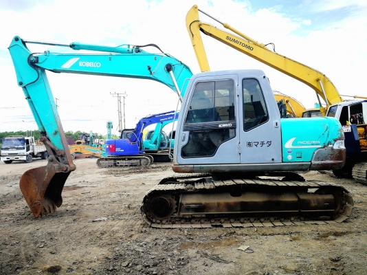 ขายครับSK120 Super เก๋งเหลียม ไฟฟ้าครบ เอกสารอินวอย สน ใจ ติดต่อ โทร.0851562314 k.ไพรัตน์