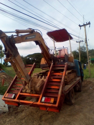 ขายโคมัสสุ PC30-5 บูมสไล มีผานดัน ระบบเต็ม สภาพพร้อมใช้ ซื้อเก่านอกมา