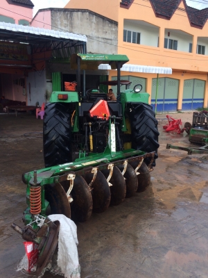 359000บาทครับ จอร์นเดียร์60แรง 5310K ถูกๆด่วน