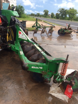 359000บาทครับ จอร์นเดียร์60แรง 5310K ถูกๆด่วน