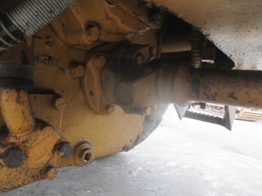 ขายรถตักล้อยาง   KOMATSU รุ่น  WA30-1 ปี1983 เครื่องยนต์ 2D942 เก่านอก มีเอกสาร พร้อมขาย  ใช้งานได้จริงค่ะ ขายราคา265,000 บาท