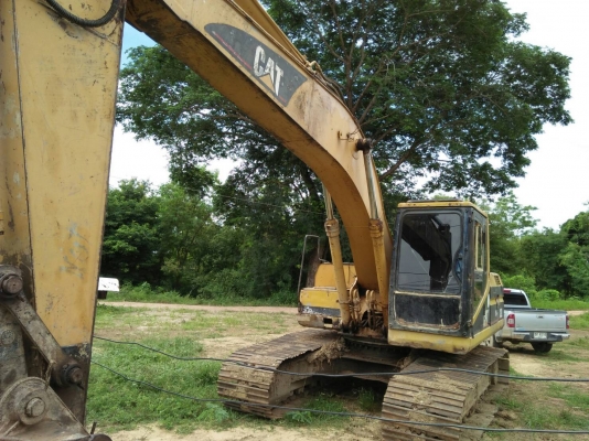 รถแบคโฮ CAT 320 V2 สภาพสี เดิม ๆ ดีครับ