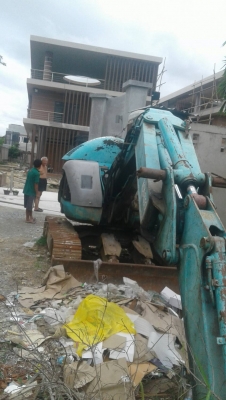 ขายรถขุด ยี่ห้อKOBELCO sk75 ช่วงล่างดี เครื่องดี  ราคา260000บ.