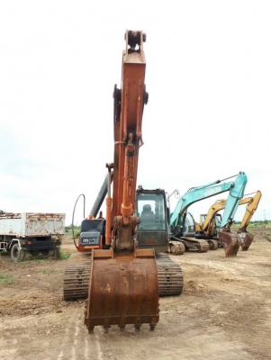 ขาย 950,000  HITACHI zx 200-1 ทำงาน 1x,xxx เครื่องดี ปั้มแรง โช่หนา เอวแน่น ไฟฟ้าครบ เอกสารเล่มทะเบียน รถอยู่ จ.ปทุมธานี  090-772-3710 090-772-3708