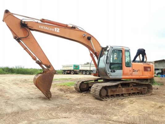 ขาย 950,000  HITACHI zx 200-1 ทำงาน 1x,xxx เครื่องดี ปั้มแรง โช่หนา เอวแน่น ไฟฟ้าครบ เอกสารเล่มทะเบียน รถอยู่ จ.ปทุมธานี  090-772-3710 090-772-3708